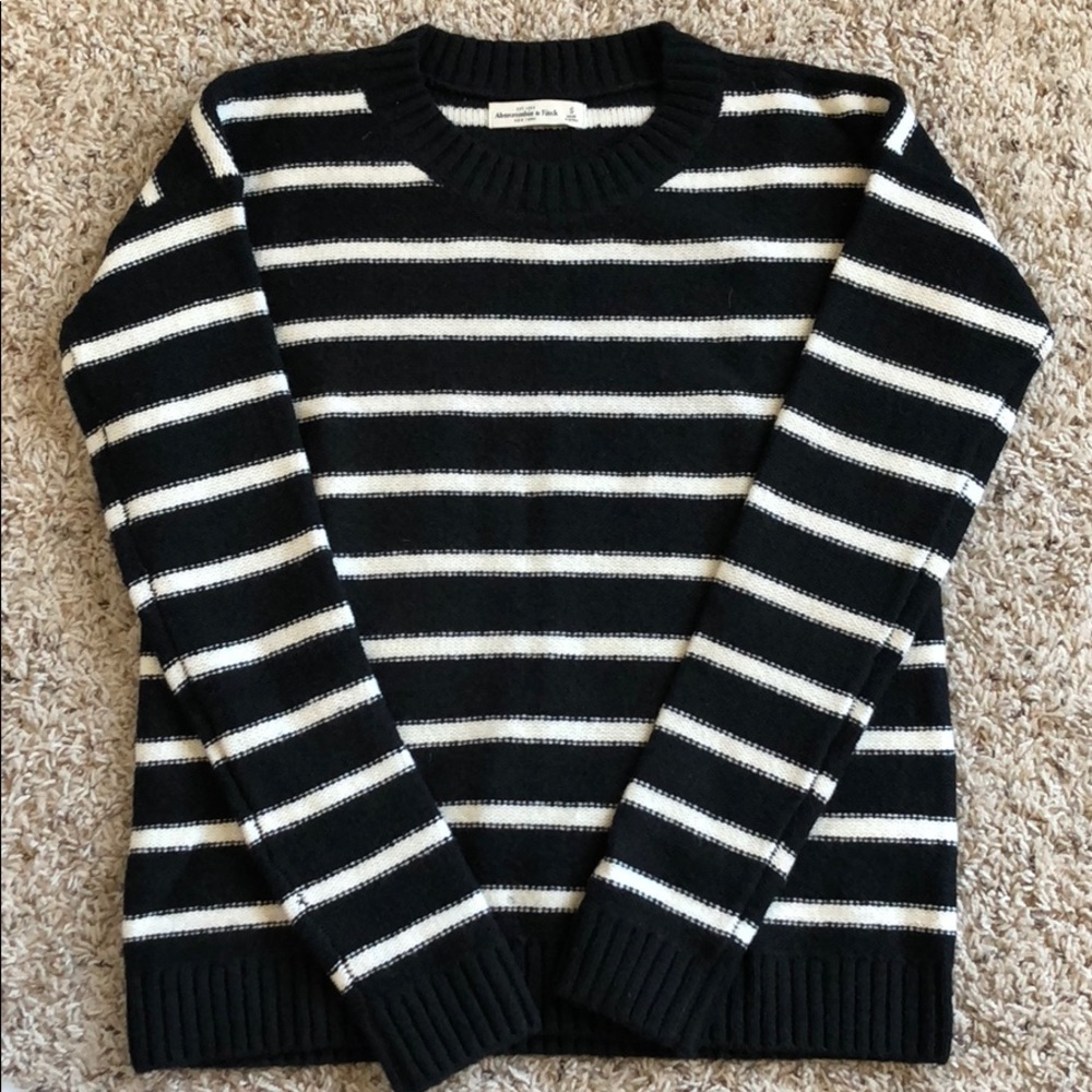 Abercrombie Fitch sweater